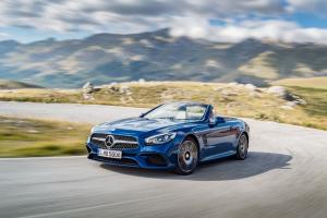 Mercedes-Benz SL500 2015 года